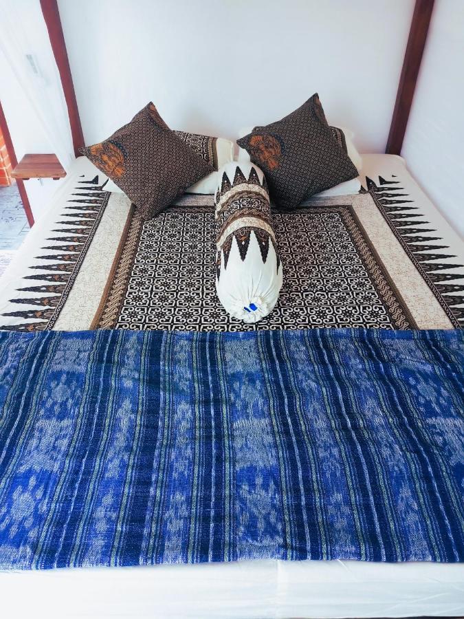 Zen Moon Hostel ジョグジャカルタ エクステリア 写真