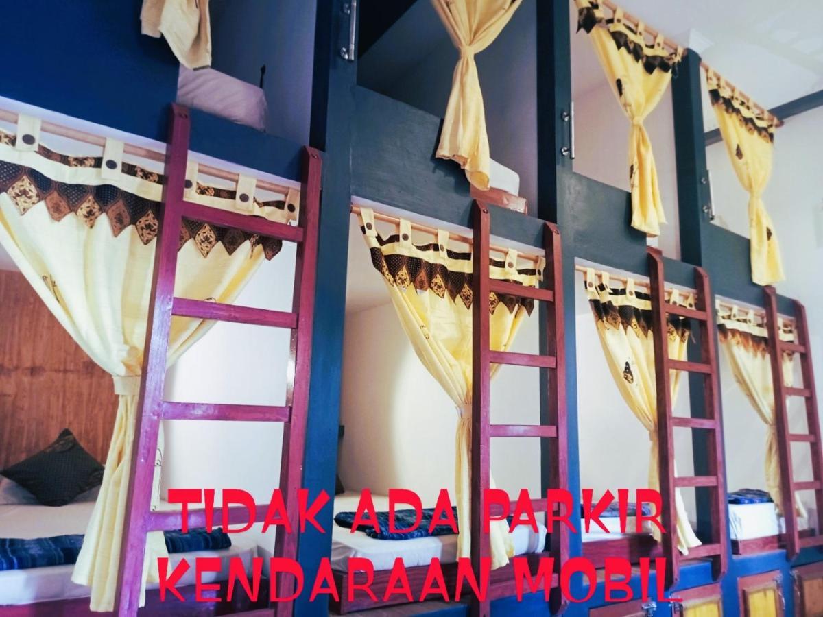 Zen Moon Hostel ジョグジャカルタ エクステリア 写真